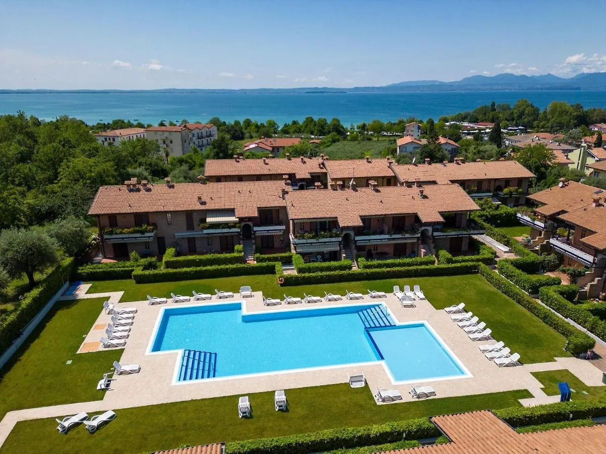 Amazing Holiday Home In Lazise With Swimming Pool 0*,