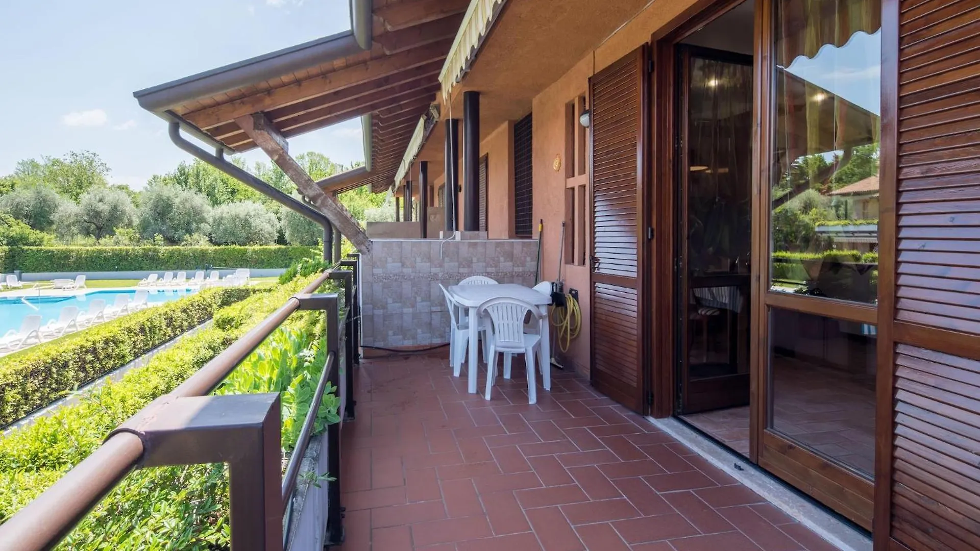Amazing Holiday Home In Lazise With Swimming Pool
