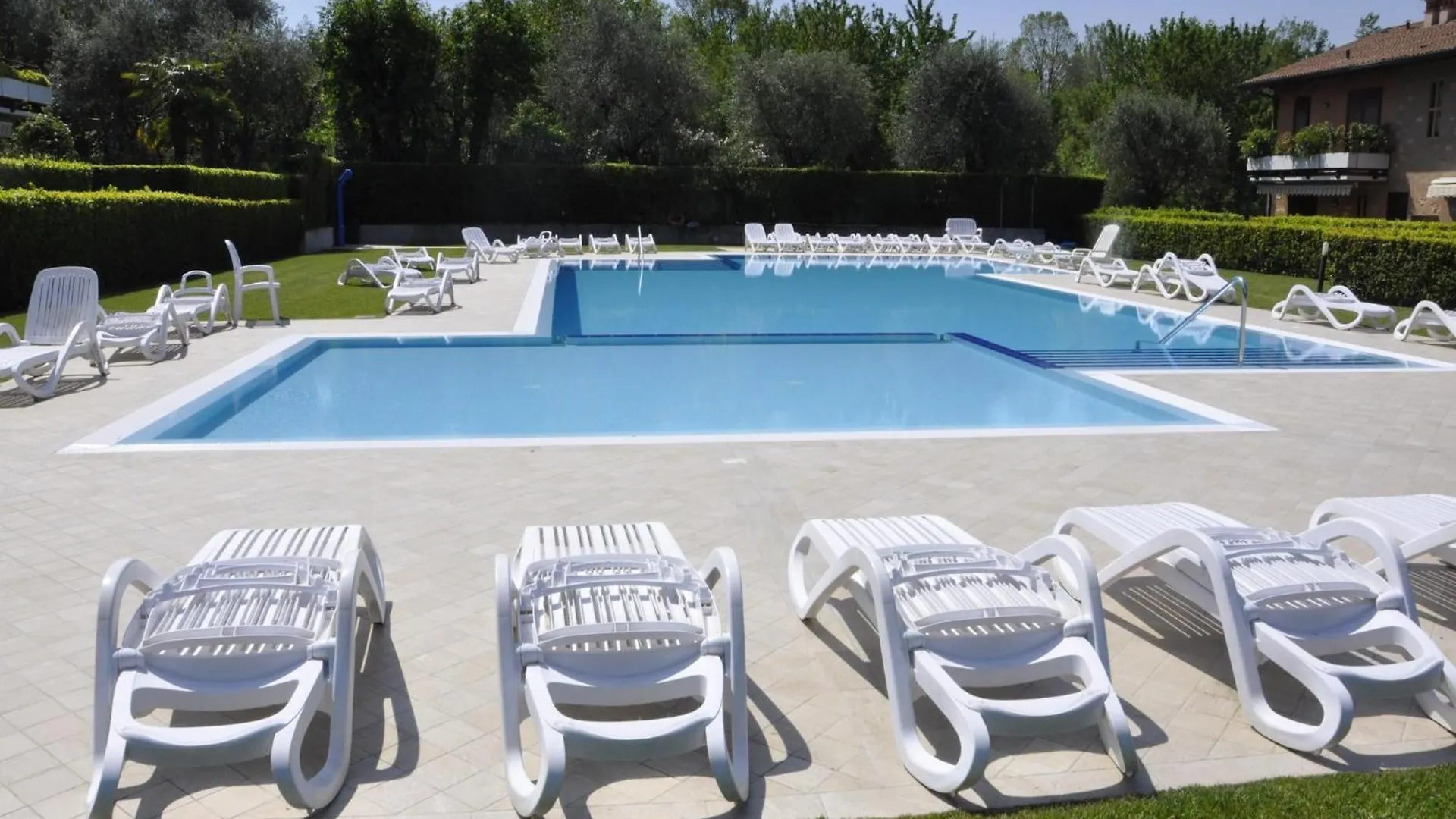 Amazing Holiday Home In Lazise With Swimming Pool